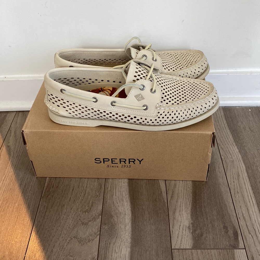 Sperry Top-Sider Men's A/O 2-Eye Laser Perf Boat Shoe, Ivory, 11.5 M US